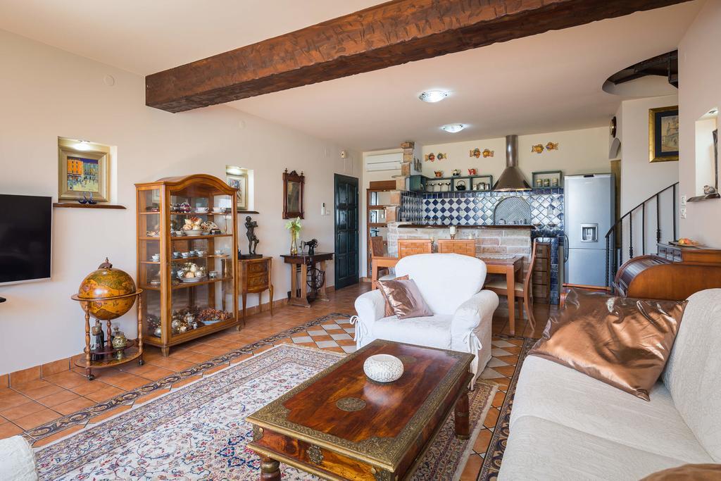טרוגיר Villa Em מראה חיצוני תמונה